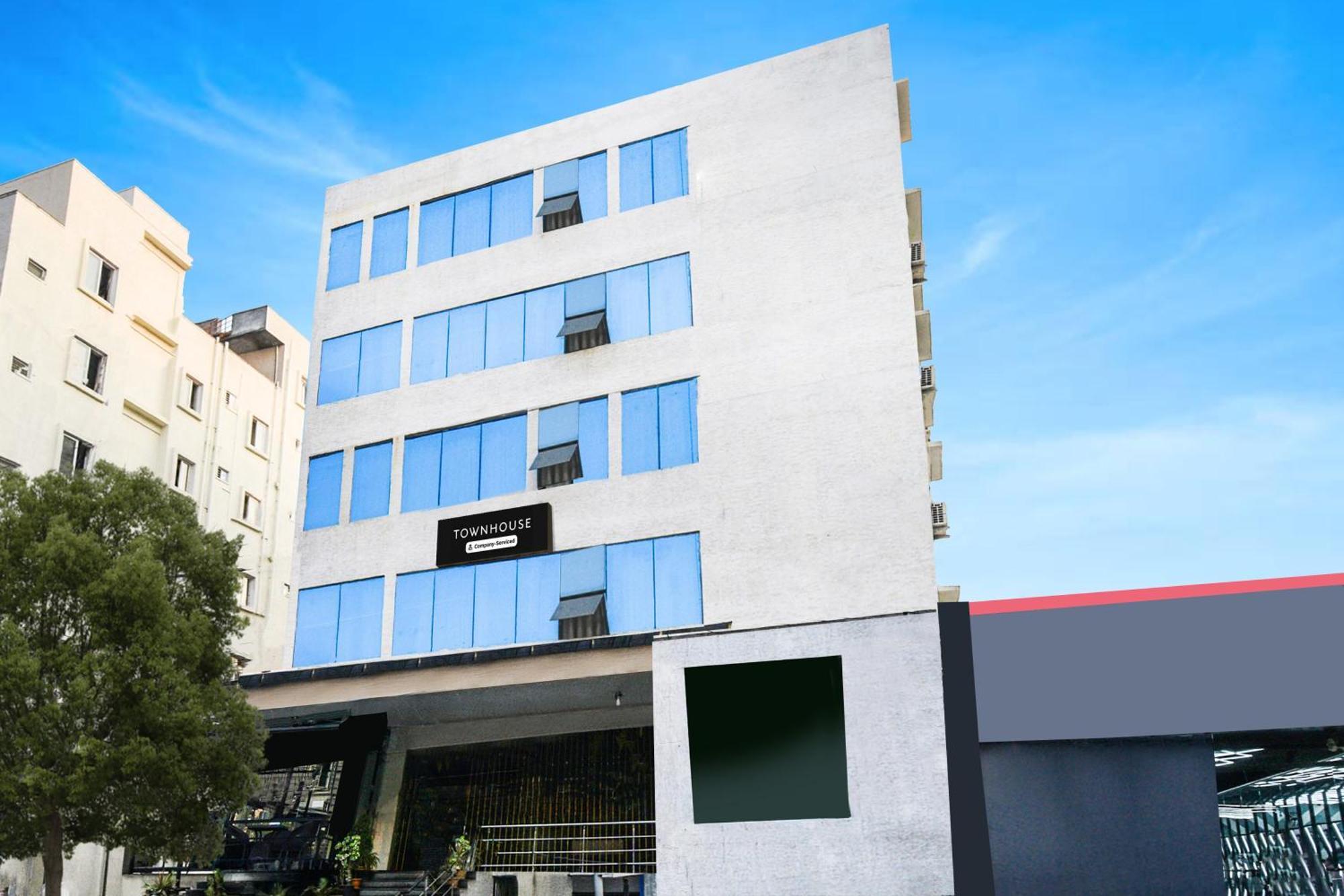 Super Townhouse Madhapur 100 Feet Road Formerly Jkc Grand Hyderabad Exterior foto